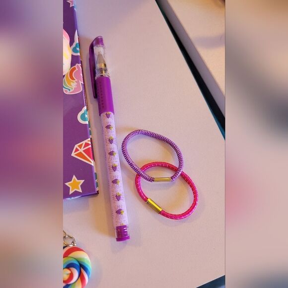 🔥Unicorn 🦄Treat Set door notebook cupcake pens Lolipop necklace NWOT - Picture 8 of 11